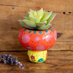 Übertopf +Sukkulente Critter Faux Mushroom