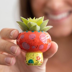 Übertopf +Sukkulente Critter Faux Mushroom