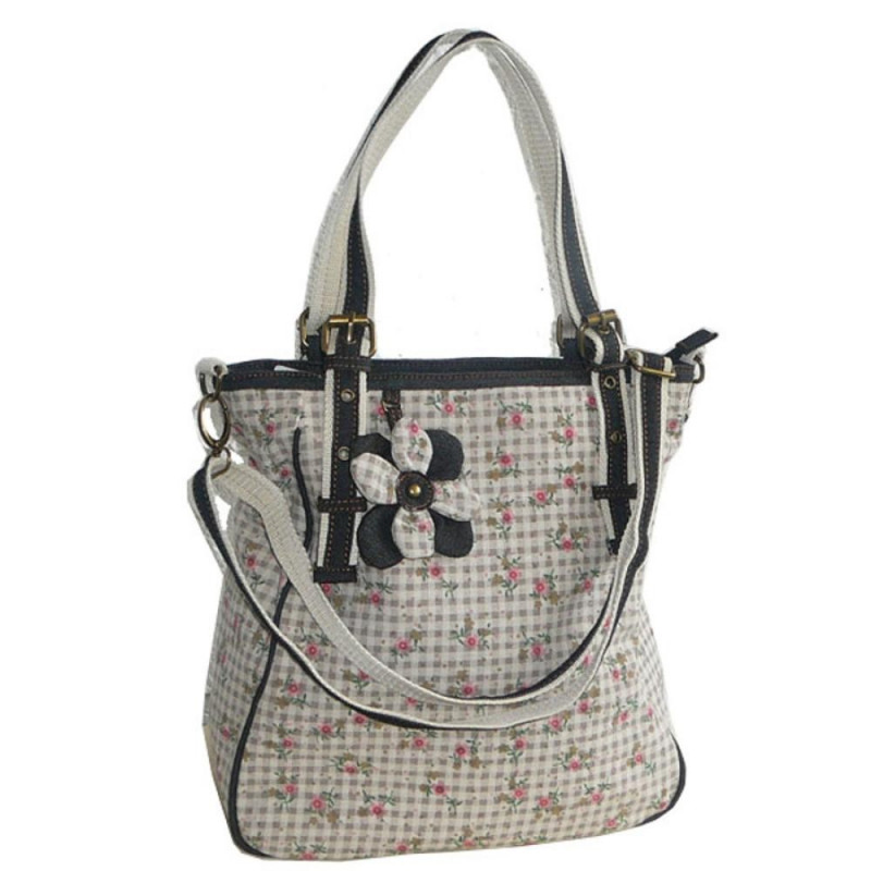 Shopper-  Caria brown