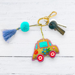 Schlüsselanhänger Car gold