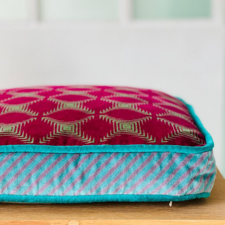 Cushion cover Velvet Cross Berry 40405