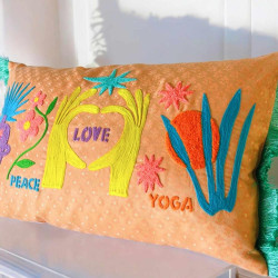 Coussin Peace Love Yoga 5050