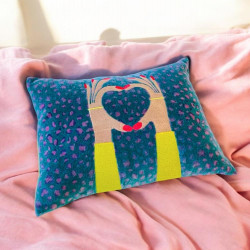 Housse de Coussin Velvet Leo Lovehands 3040