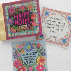 Happy note tiny Daisy