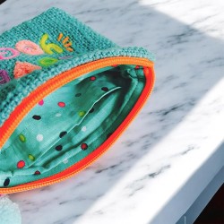 Zip pouch Love Yoga teal